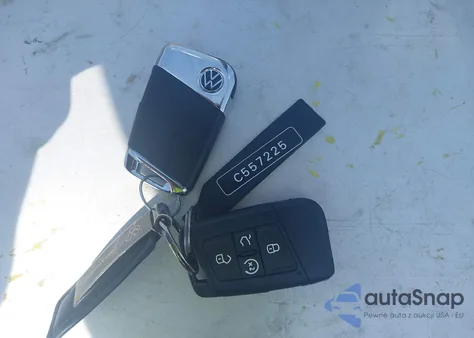 2021 Volkswagen Atlas 3.6L V6 Se W/Technology z USA, uszkodzony, nr VIN 1V2KR2CAXMC557225